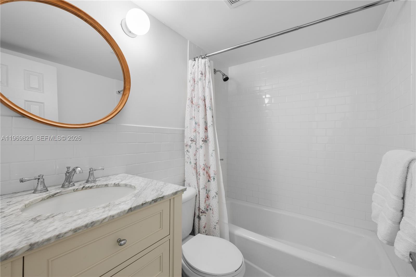 KEY ISLANDER CONDO - Residential