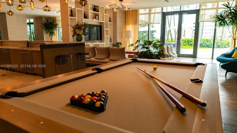 PARAISO BAY CONDO - Residential