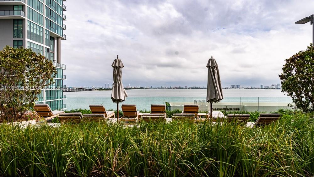 PARAISO BAY CONDO - Residential