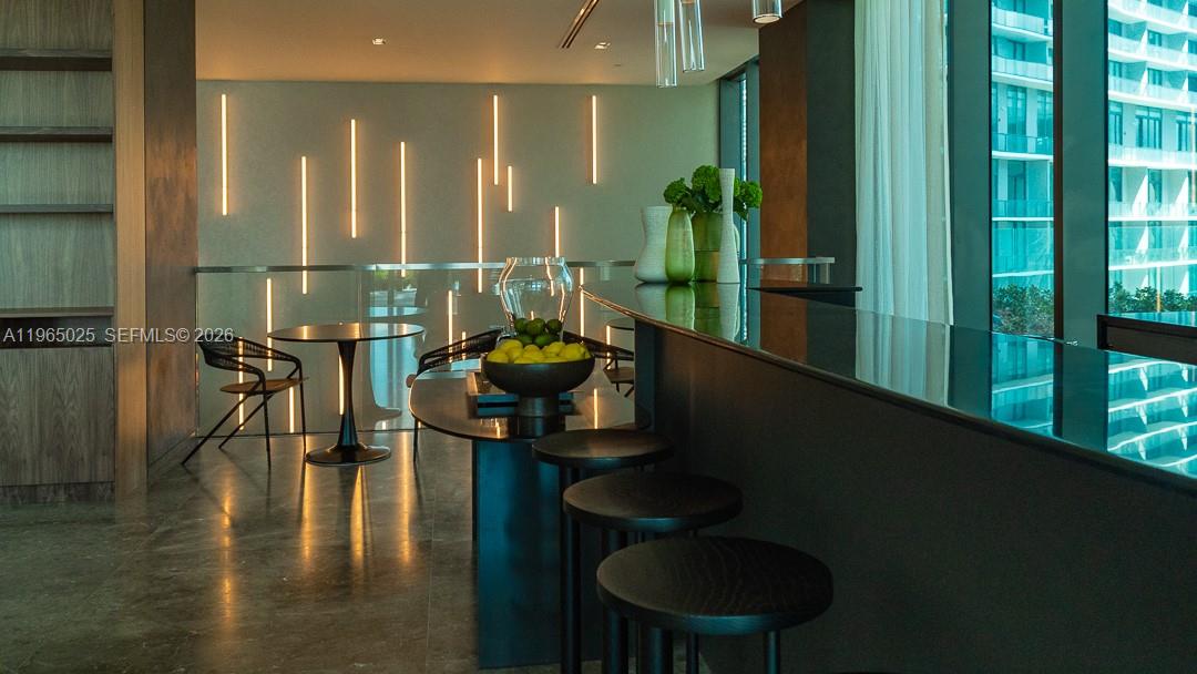 PARAISO BAY CONDO - Residential