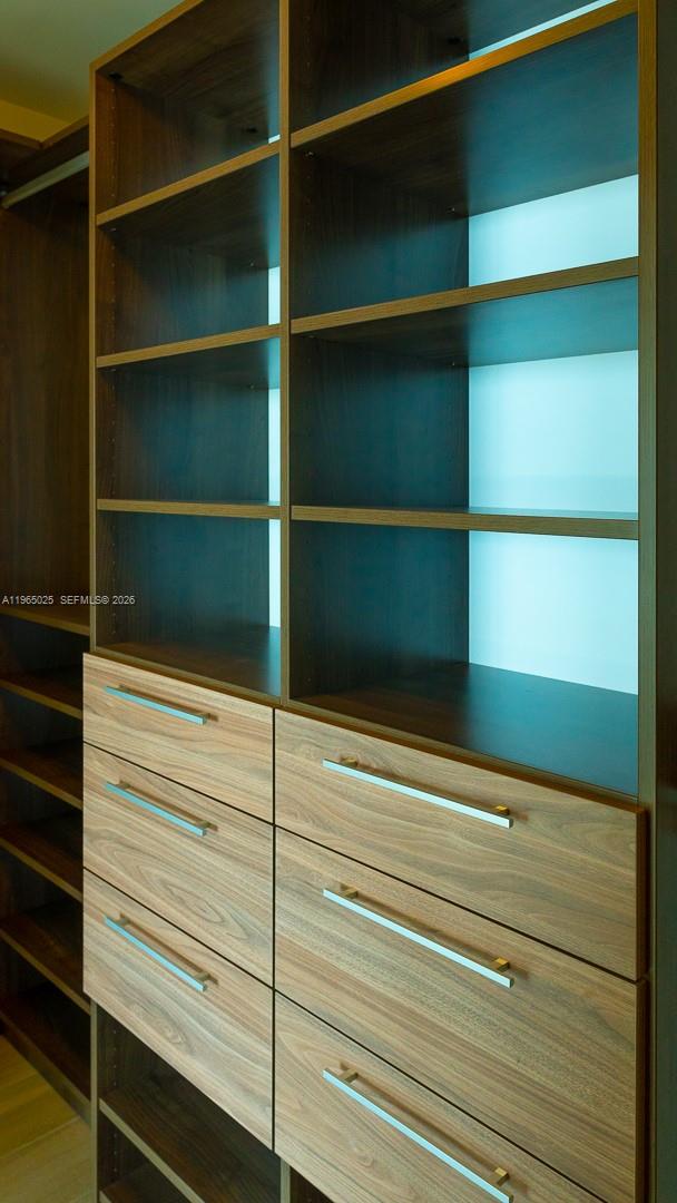 PARAISO BAY CONDO - Residential