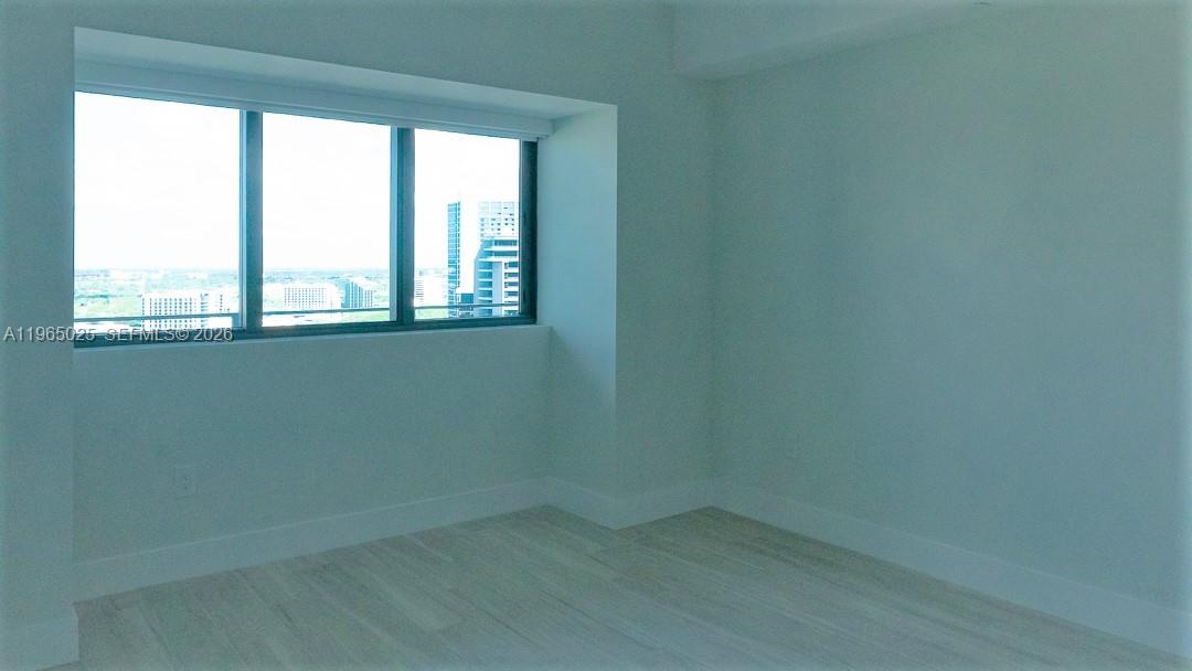 PARAISO BAY CONDO - Residential