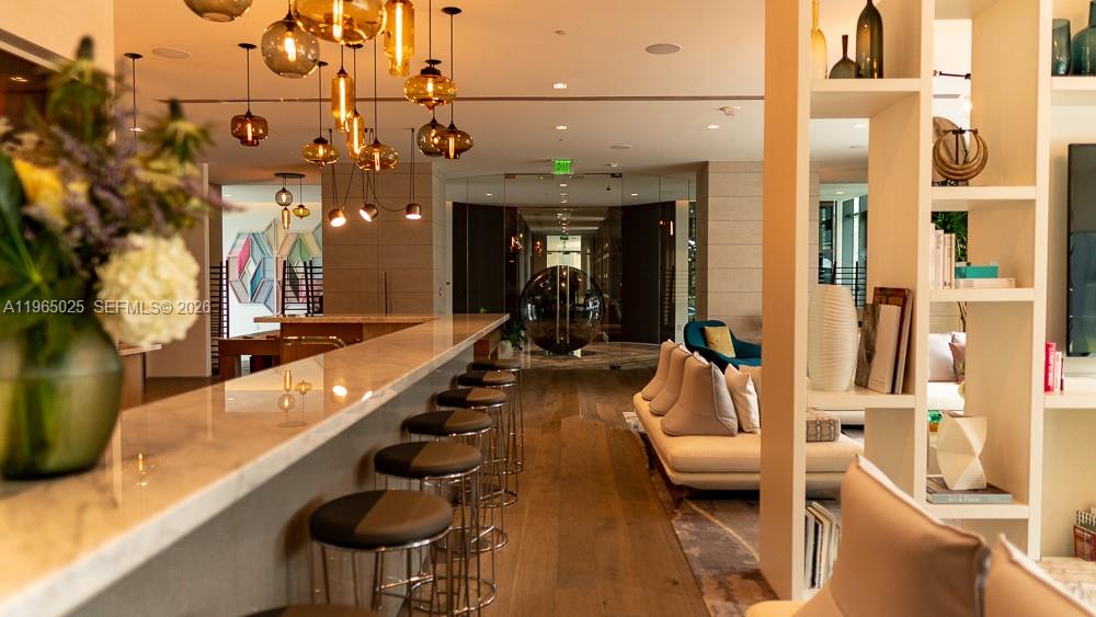 PARAISO BAY CONDO - Residential