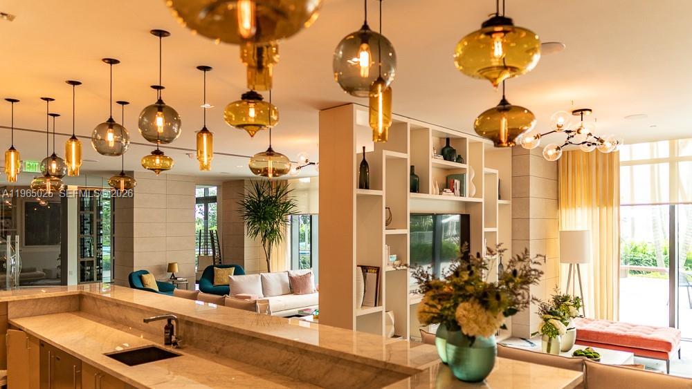 PARAISO BAY CONDO - Residential