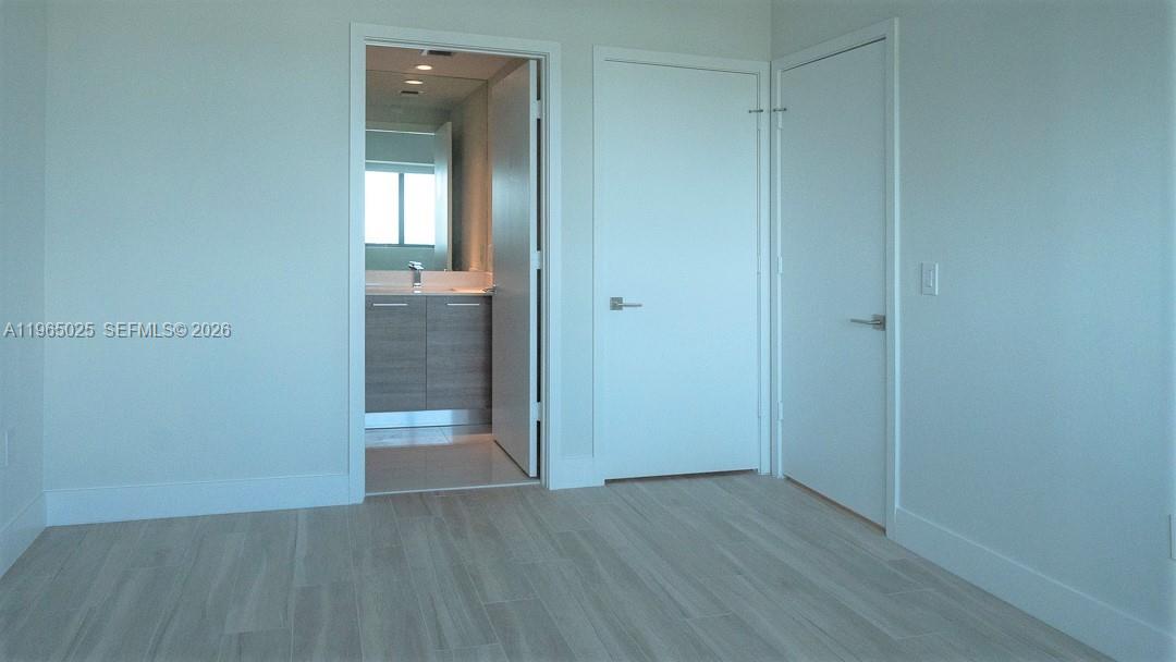 PARAISO BAY CONDO - Residential