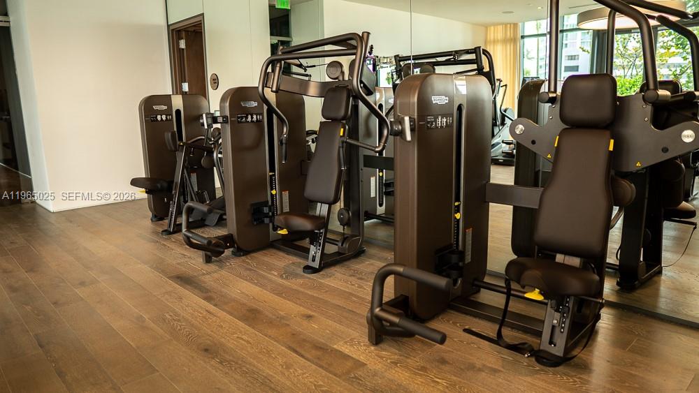 PARAISO BAY CONDO - Residential