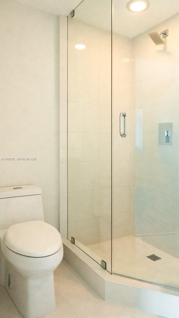 PARAISO BAY CONDO - Residential