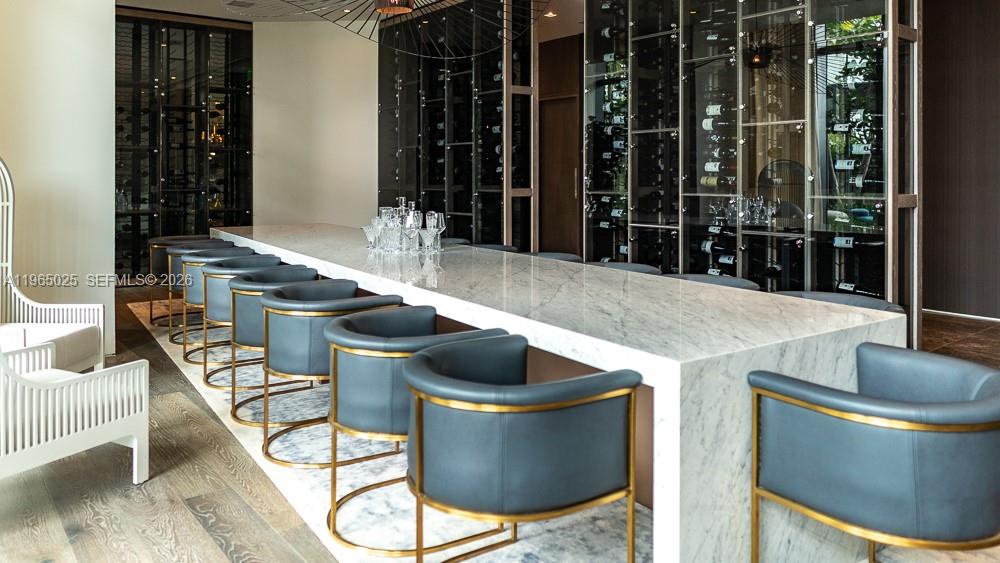 PARAISO BAY CONDO - Residential