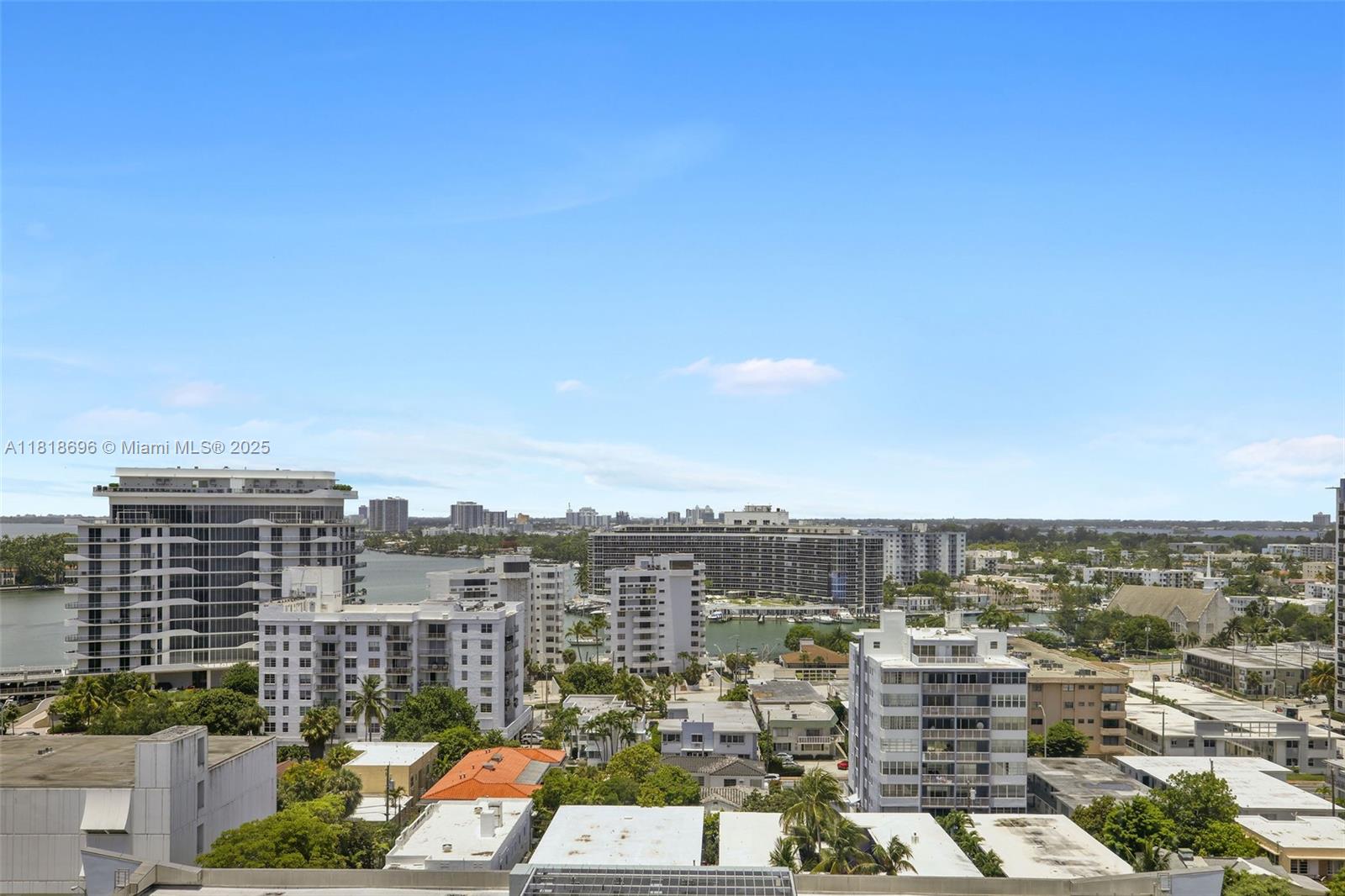 CENTRAL CARILLON BEACH - Residential