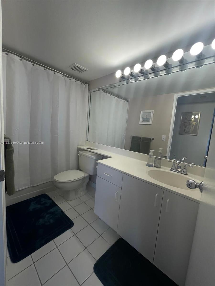 PARC CENTRAL AVENTURA SOU - Residential Lease