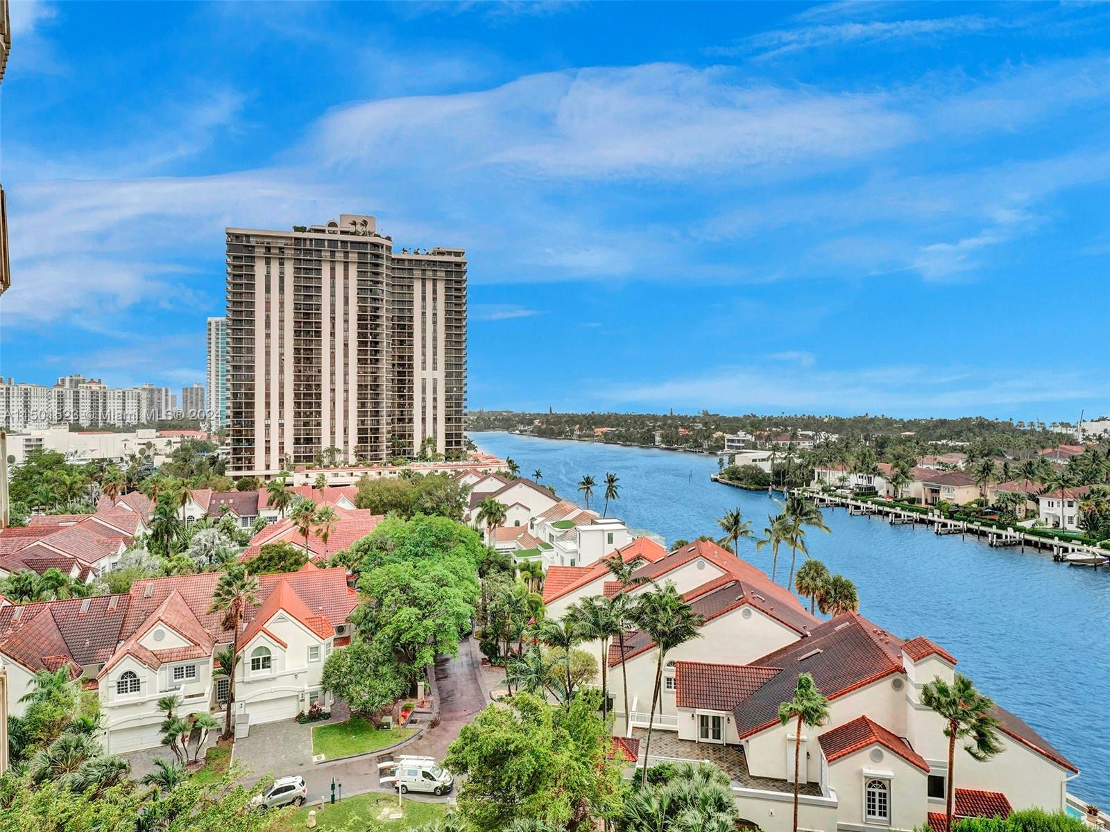 TURNBERRY TOWERS CONDO - Residential