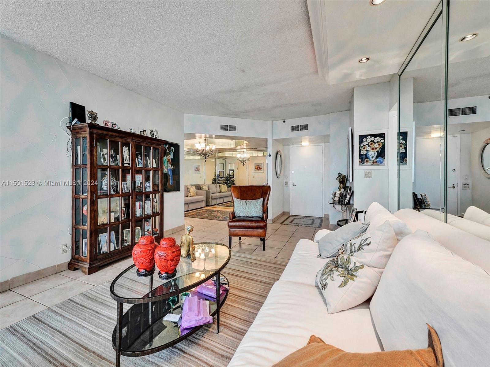 TURNBERRY TOWERS CONDO - Residential