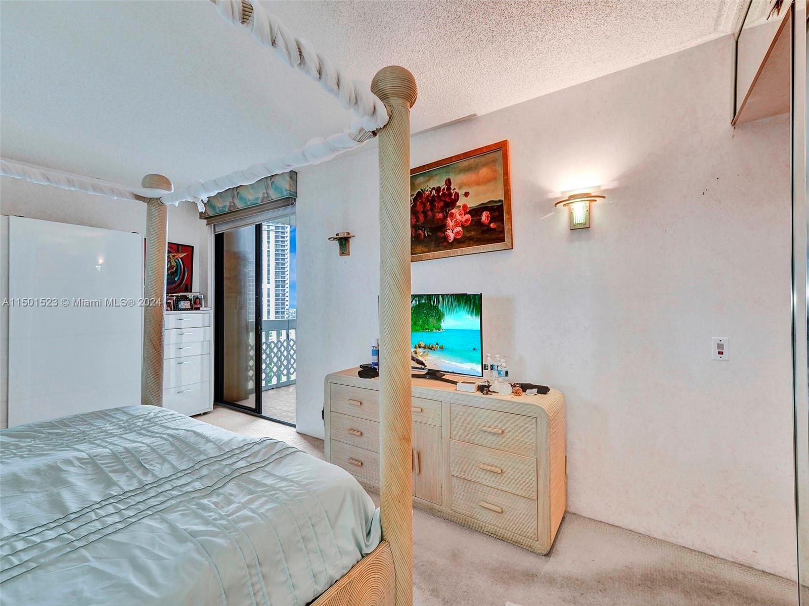 TURNBERRY TOWERS CONDO - Residential