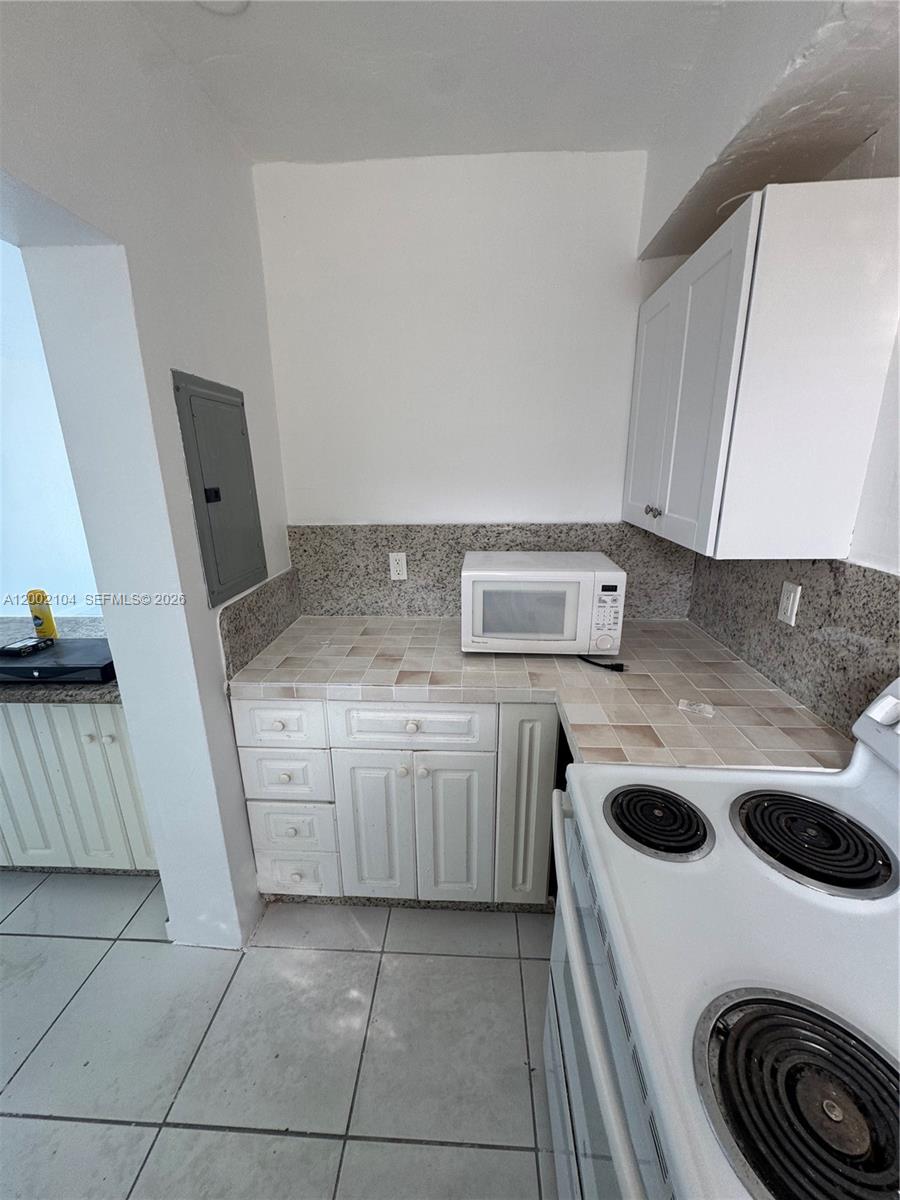 10281 E Bay Harbor Dr C3