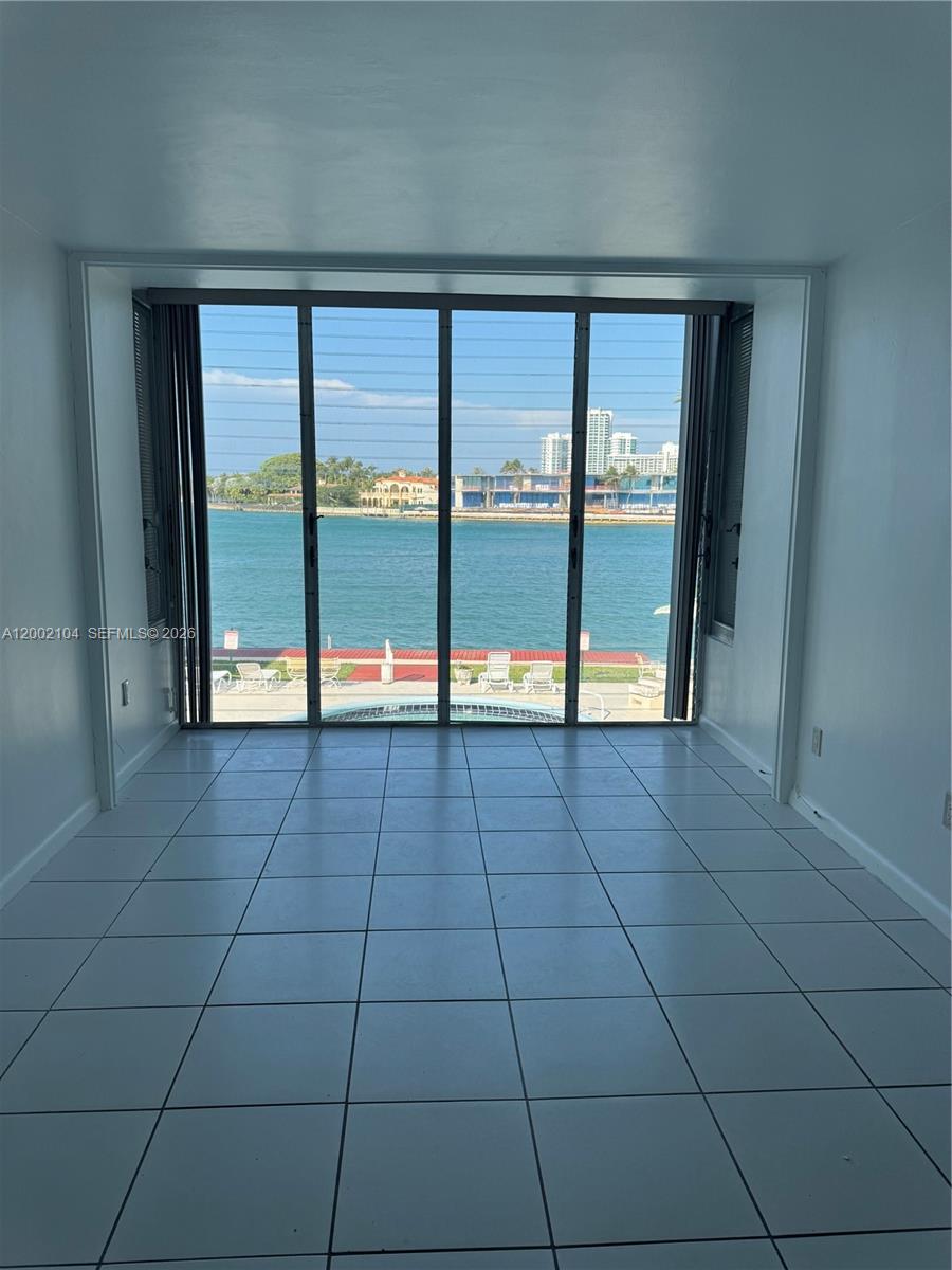 HARBOUR BAY CONDO - Residential Lease