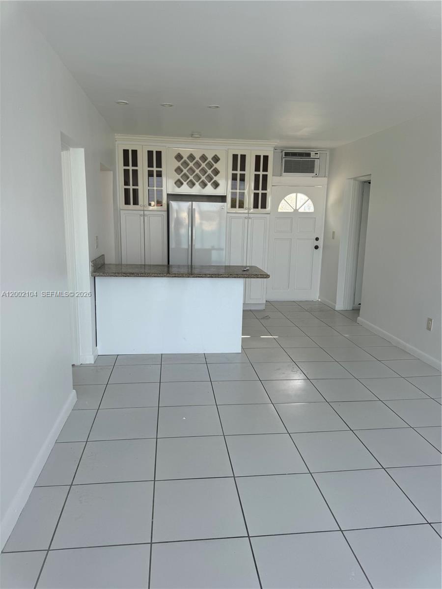 HARBOUR BAY CONDO - Residential Lease