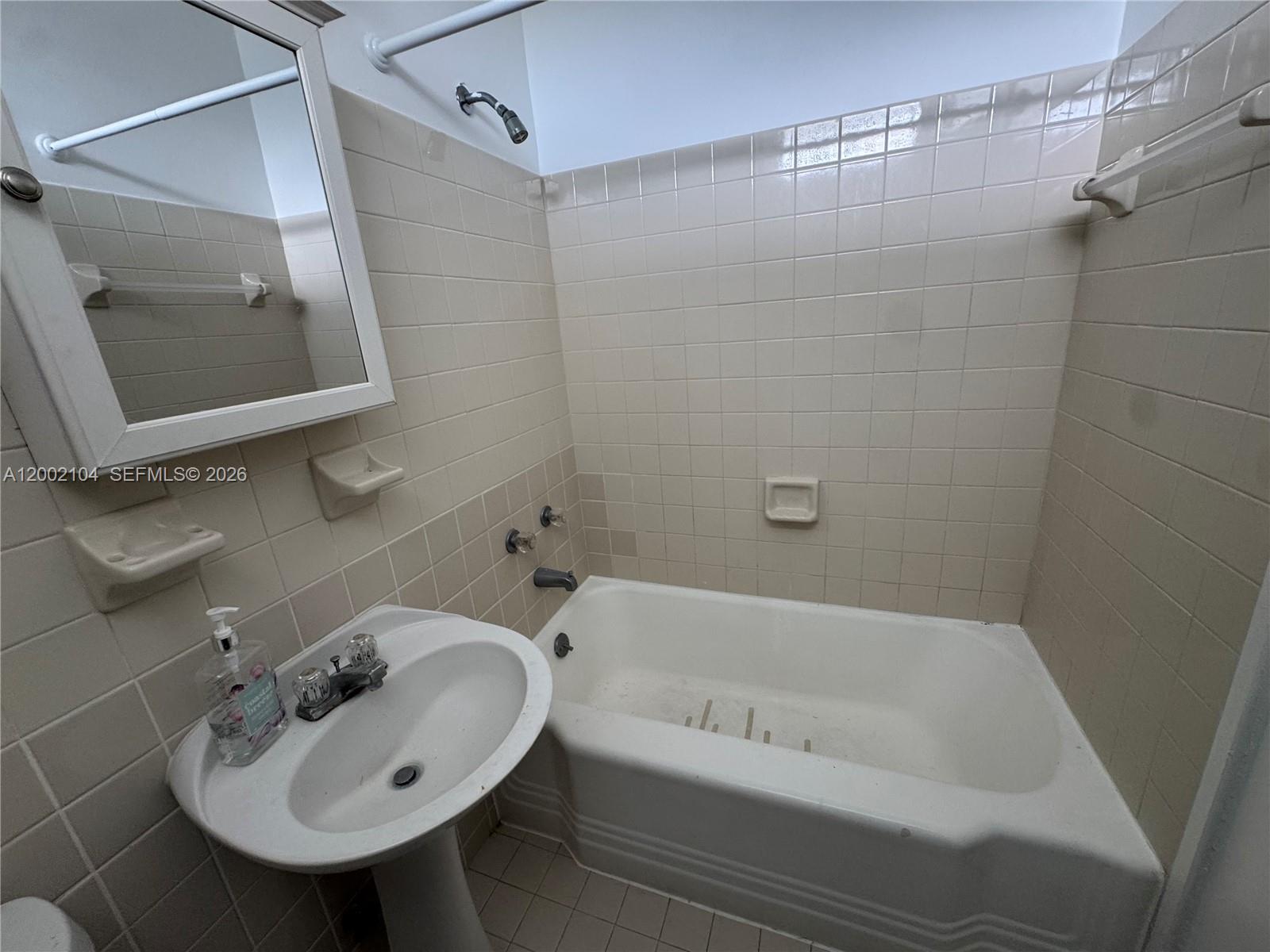 HARBOUR BAY CONDO - Residential Lease