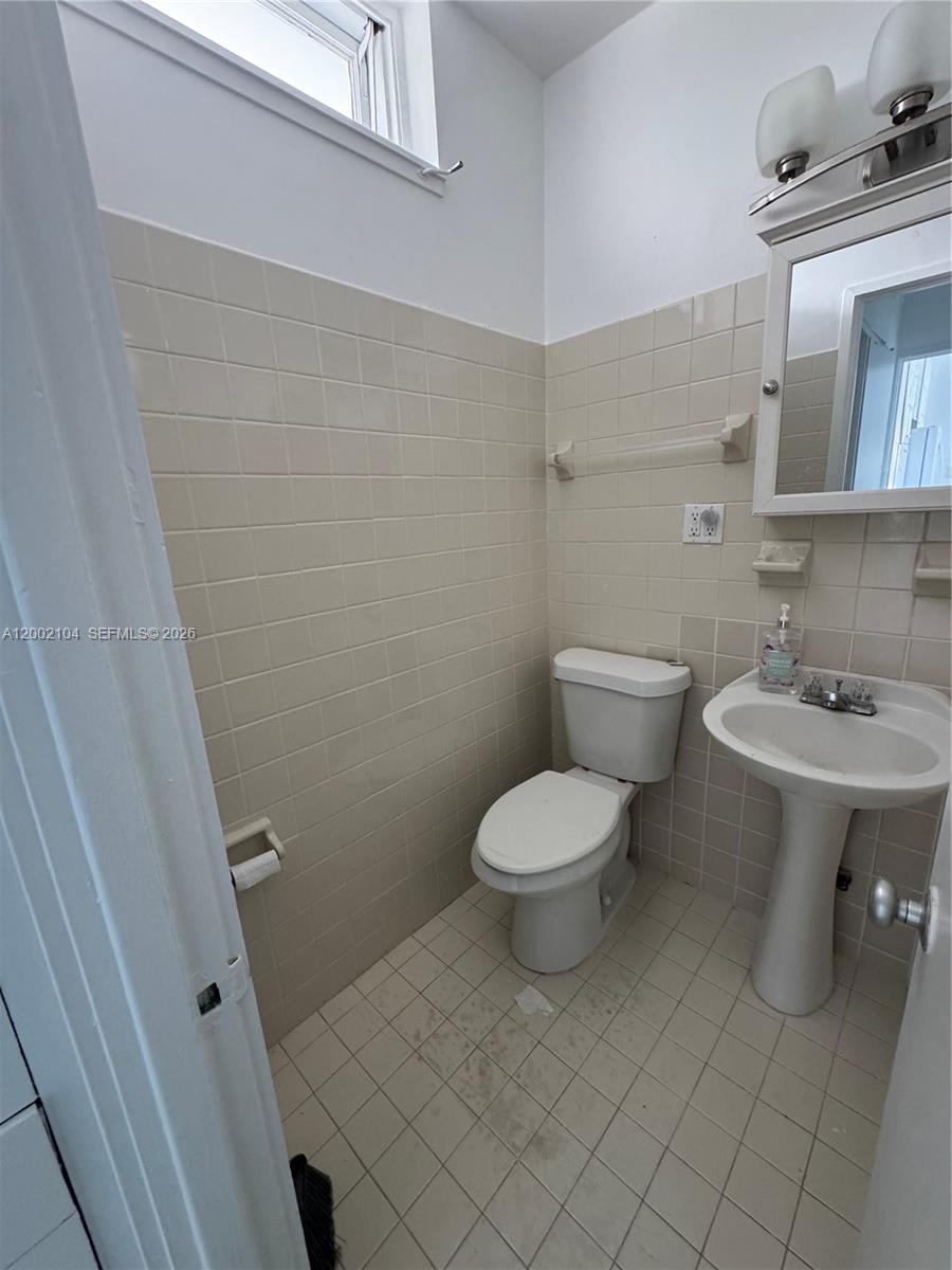 HARBOUR BAY CONDO - Residential Lease