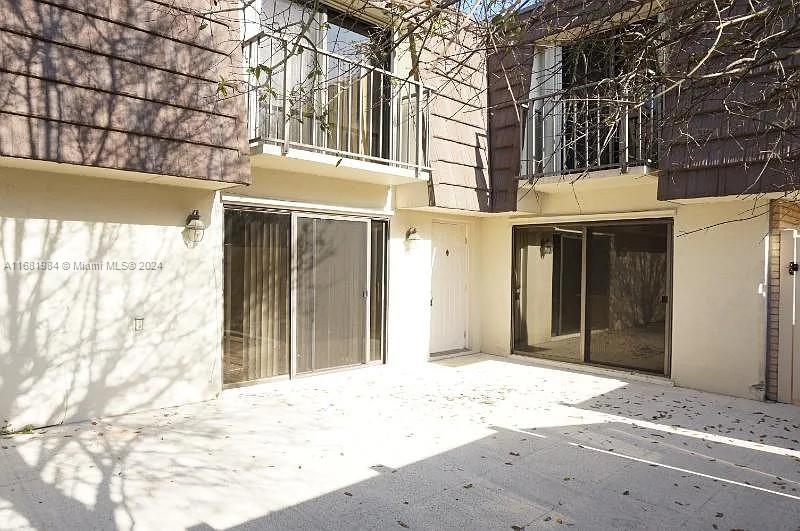 HERITAGE VILLAGE OF P B L - Residential