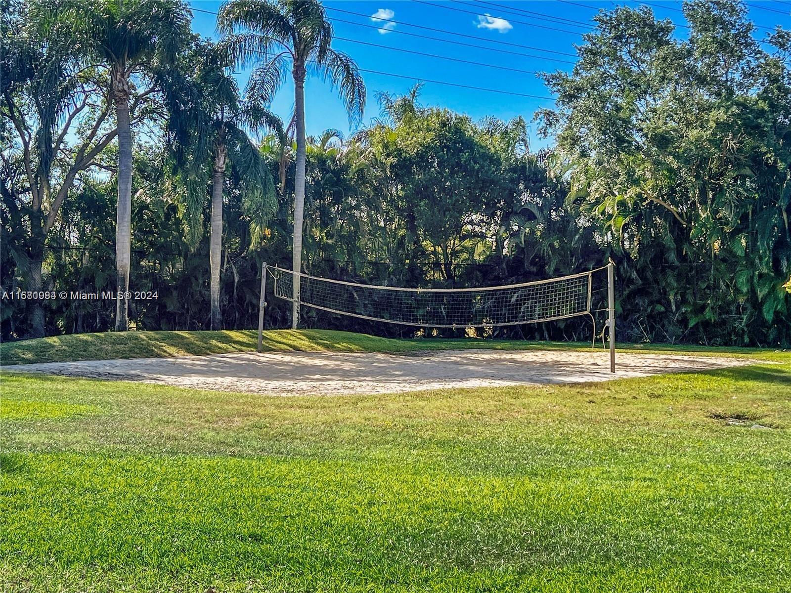 HERITAGE VILLAGE OF P B L - Residential
