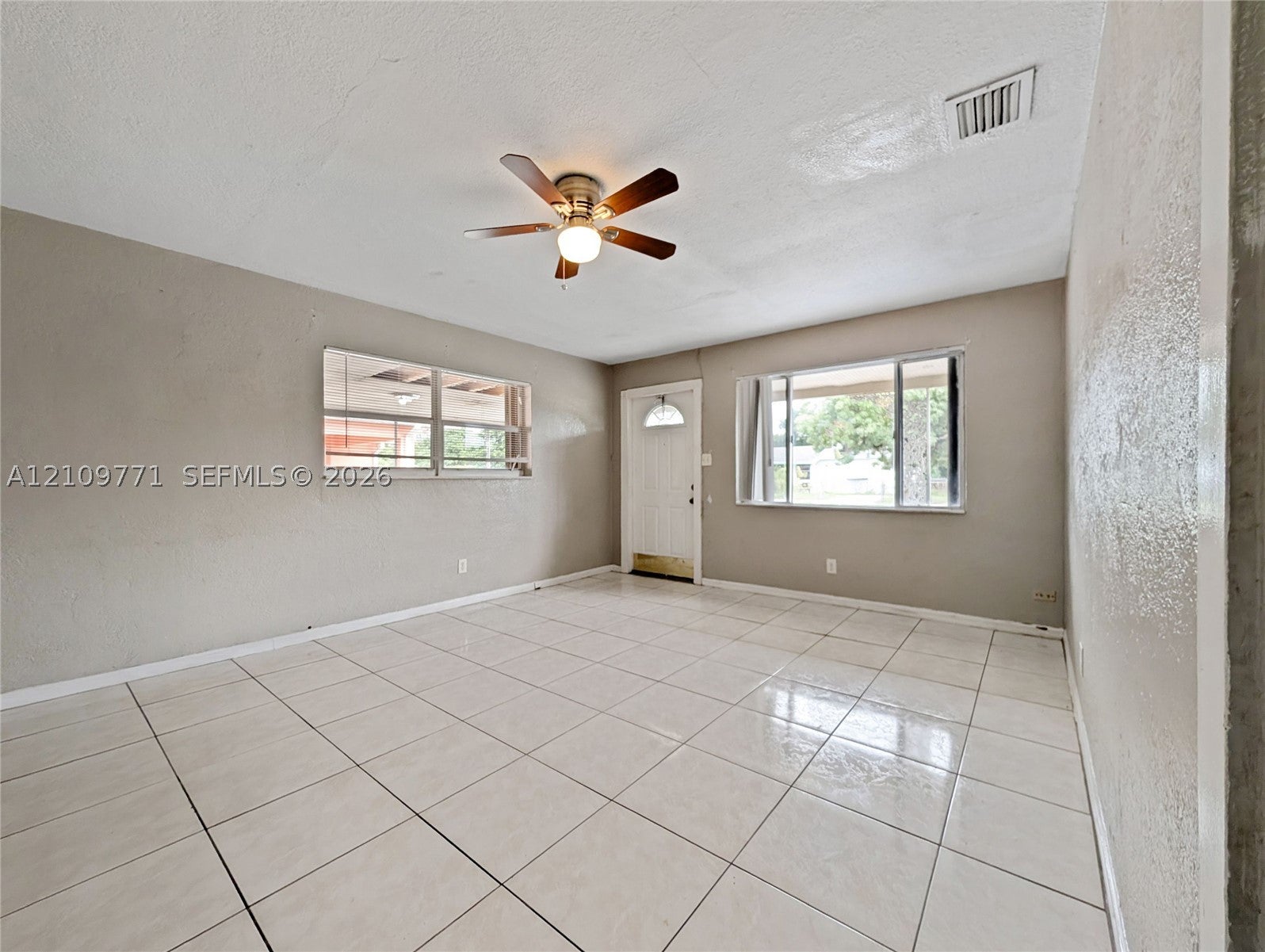 409 NW 18th Ave