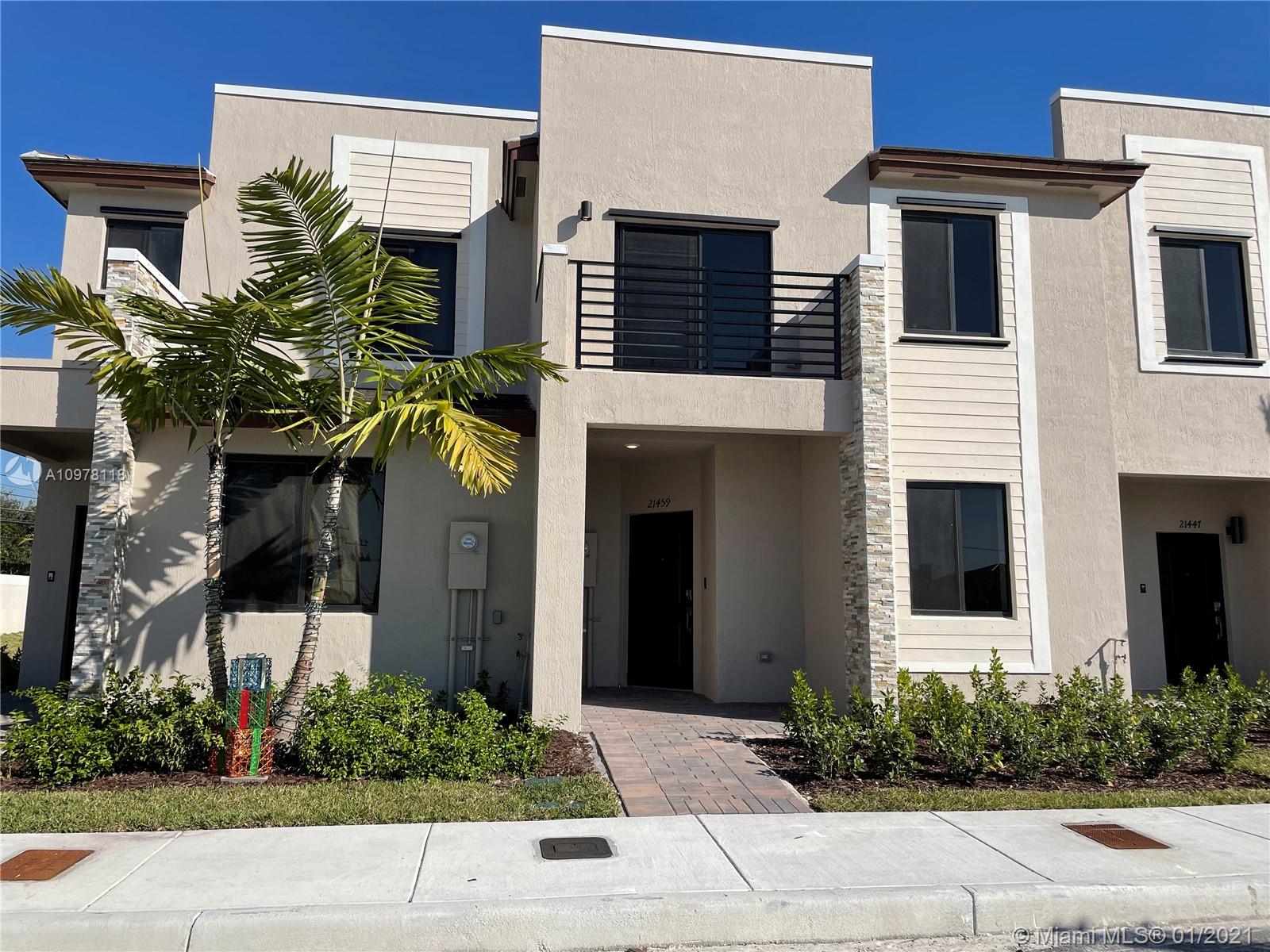 VIA VENTURA NEIGHBORHOOD 1 - Residential Lease