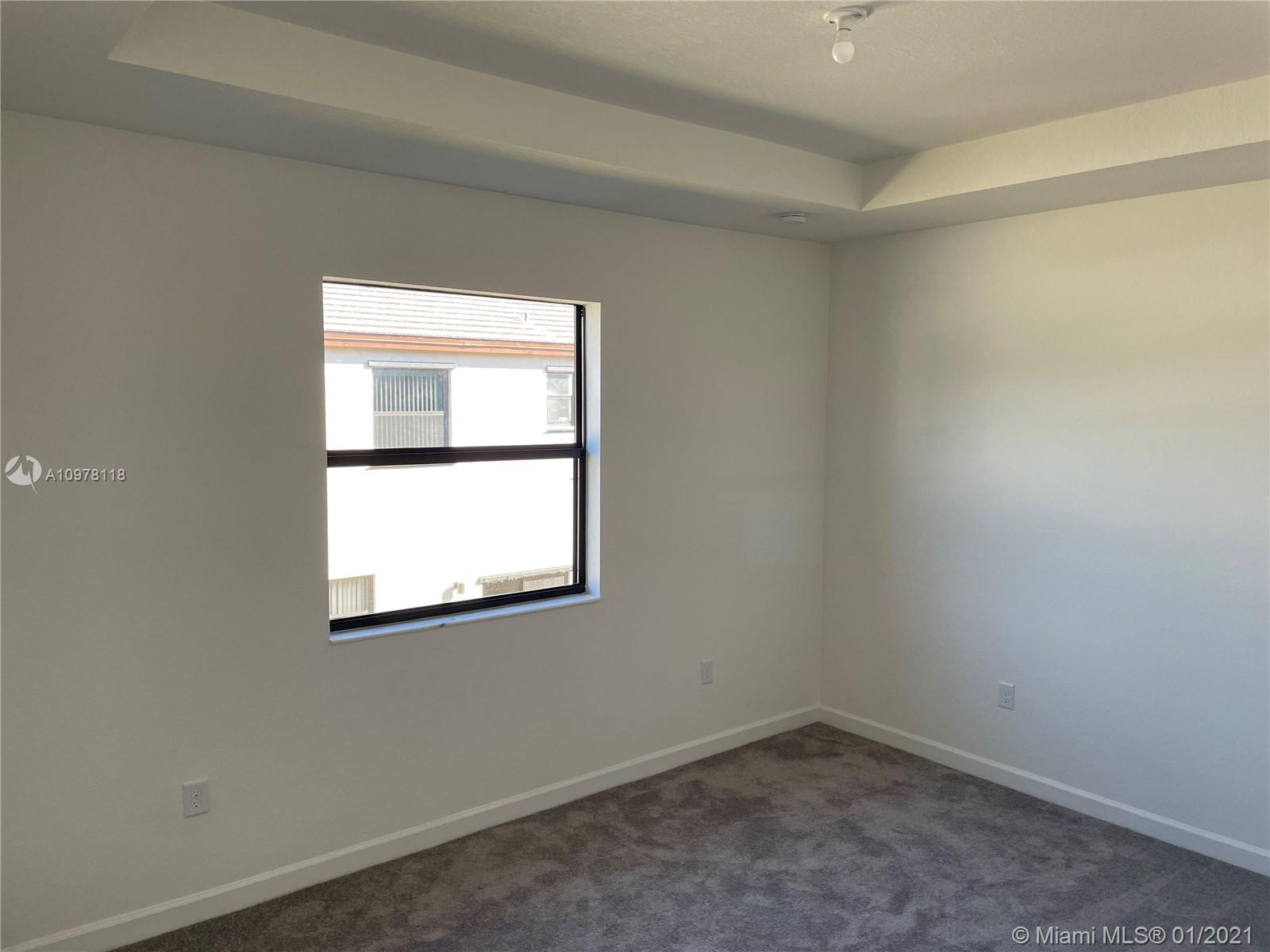 VIA VENTURA NEIGHBORHOOD 1 - Residential Lease