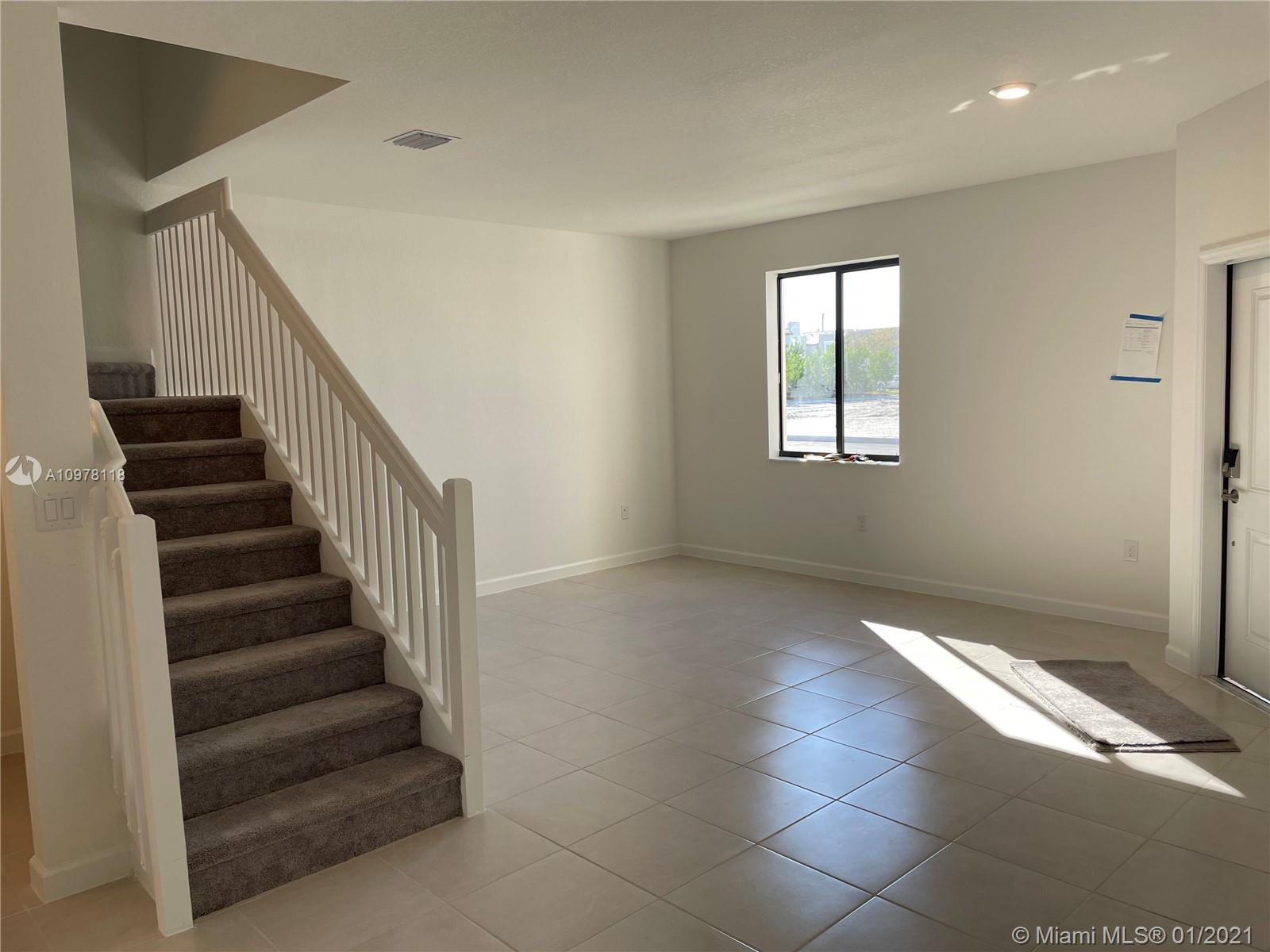VIA VENTURA NEIGHBORHOOD 1 - Residential Lease