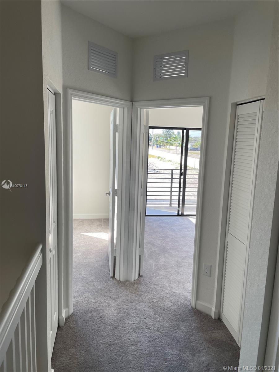 VIA VENTURA NEIGHBORHOOD 1 - Residential Lease