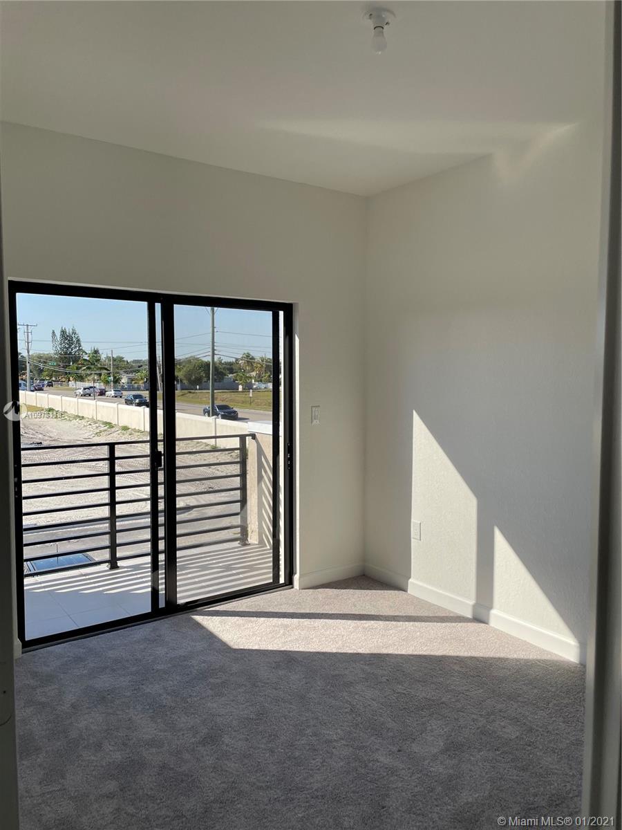 VIA VENTURA NEIGHBORHOOD 1 - Residential Lease