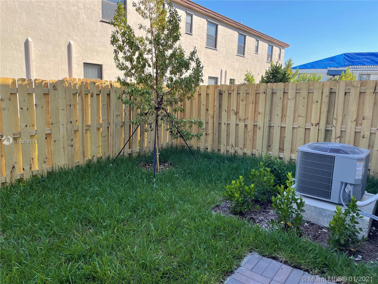 VIA VENTURA NEIGHBORHOOD 1 - Residential Lease