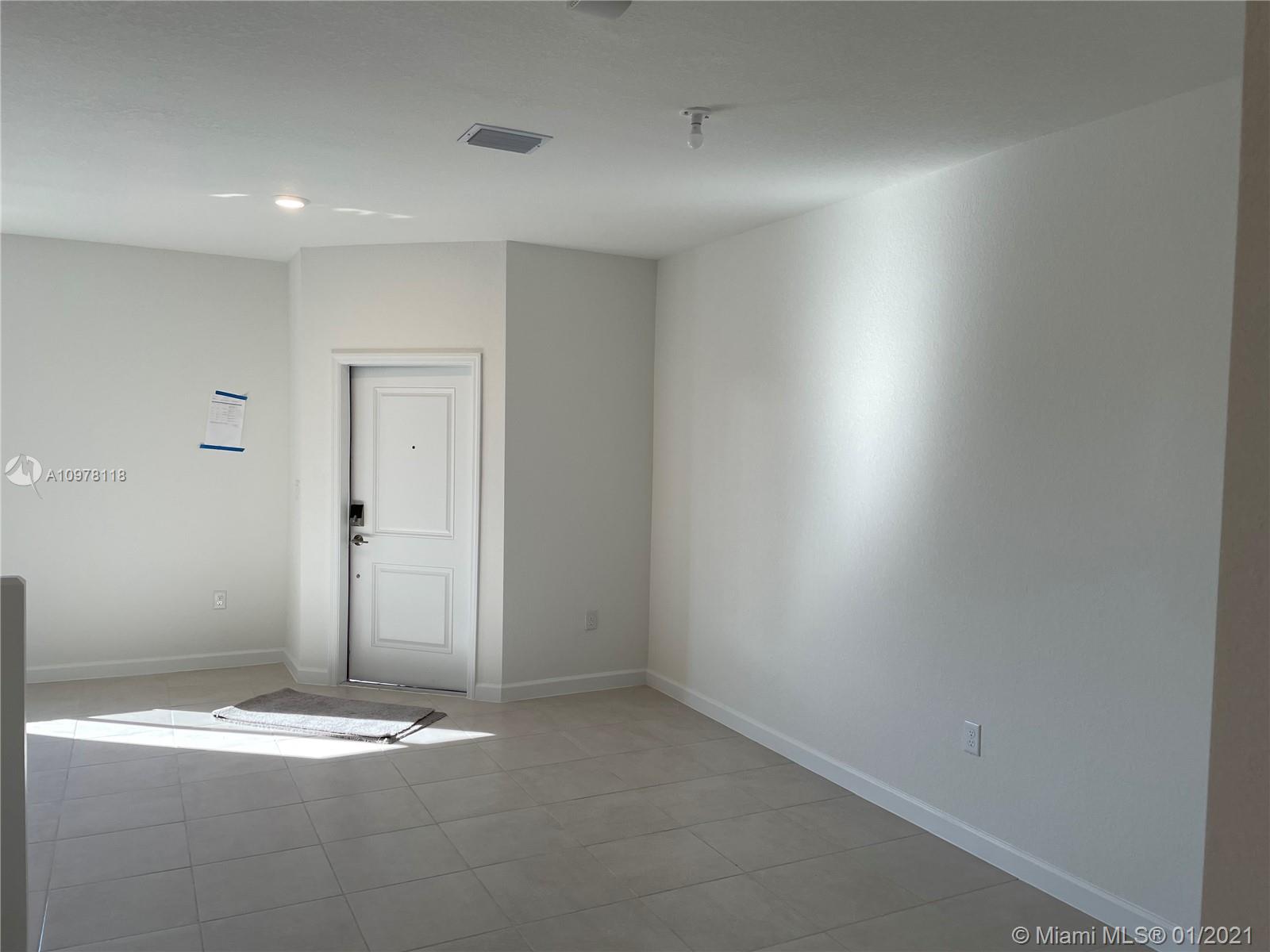 VIA VENTURA NEIGHBORHOOD 1 - Residential Lease