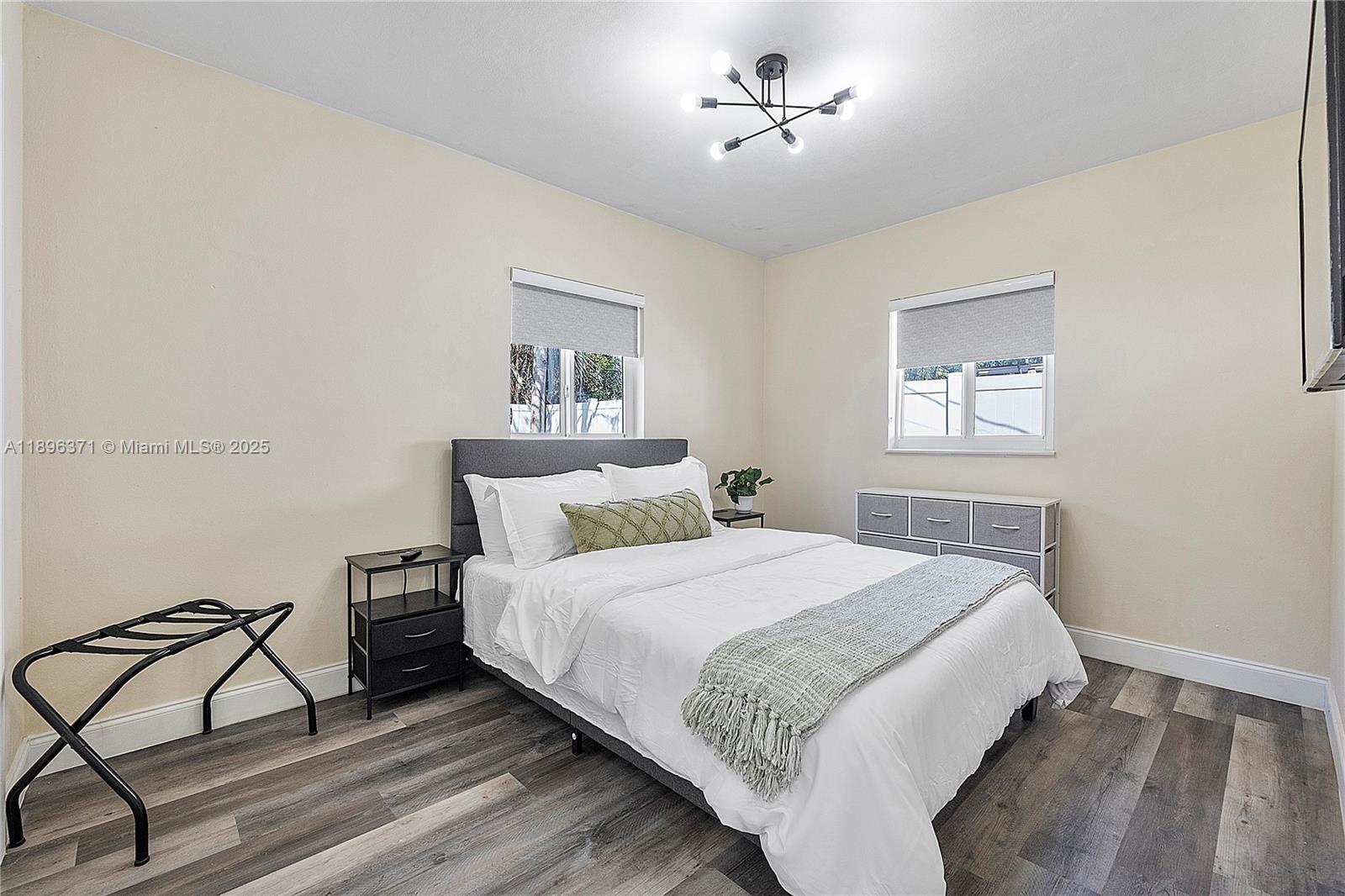 COLLIER ESTATES 3RD ADD - Residential