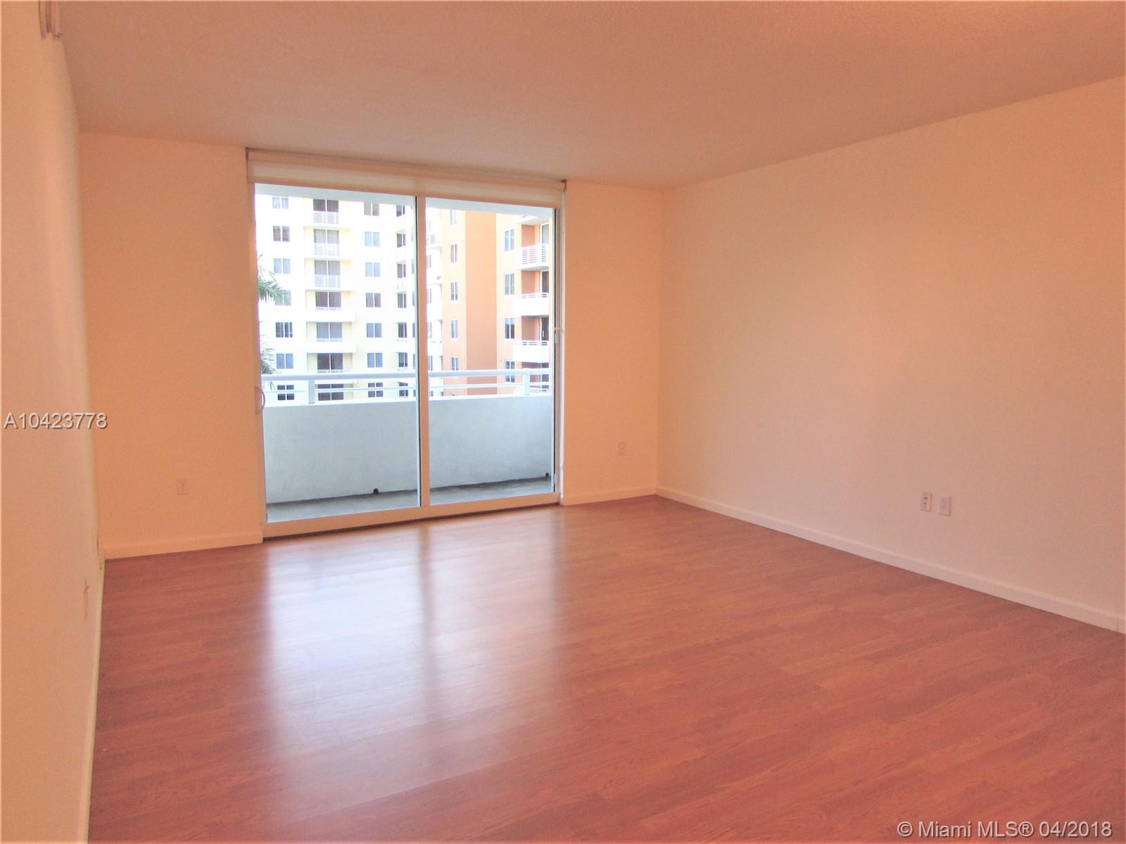 VENTURE AT AVENTURA EAST - Residential