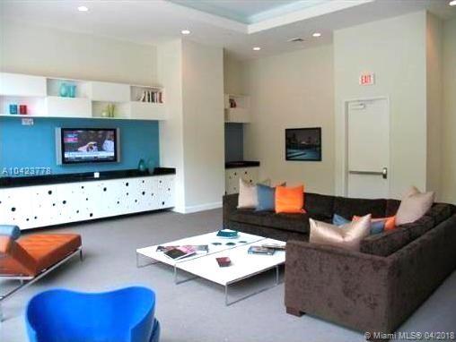 VENTURE AT AVENTURA EAST - Residential