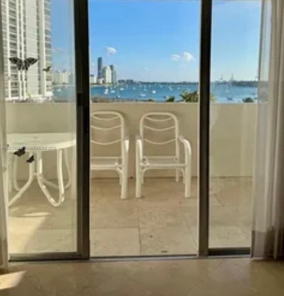 ISLAND TERRACE CONDO - Residential