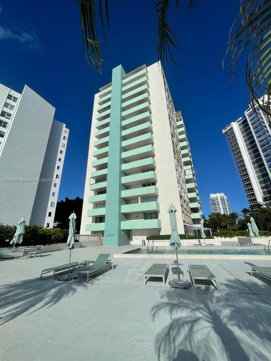 ISLAND TERRACE CONDO - Residential