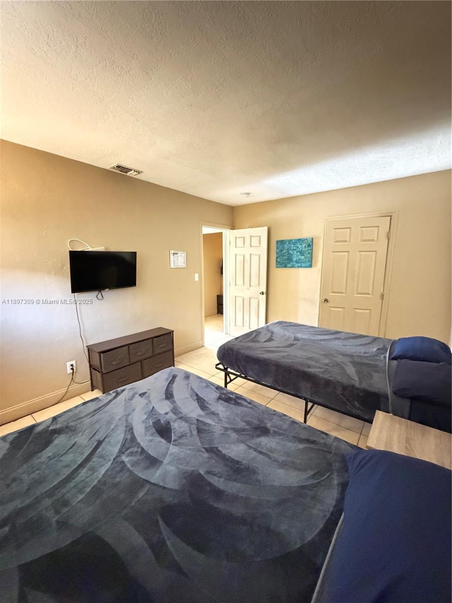 NORTH DANIA HEIGHTS - Residential Lease