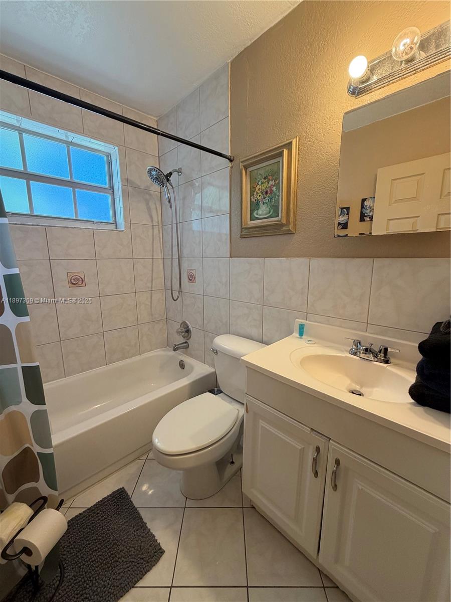 NORTH DANIA HEIGHTS - Residential Lease