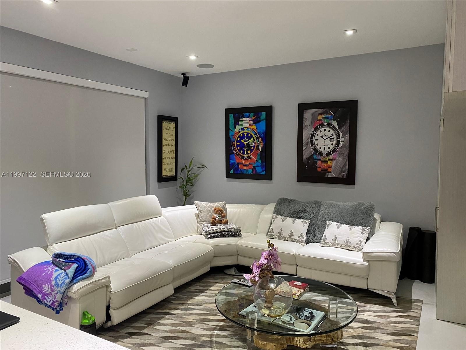 DORAL ISLES NORTH SEC TWO - Residential Lease