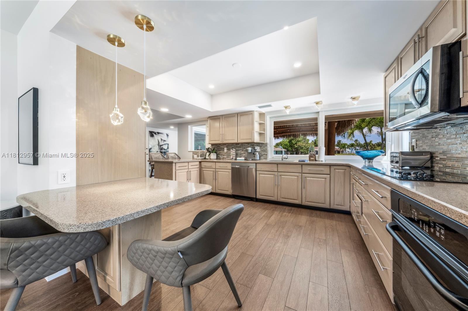 BAL HARBOUR - Residential Lease