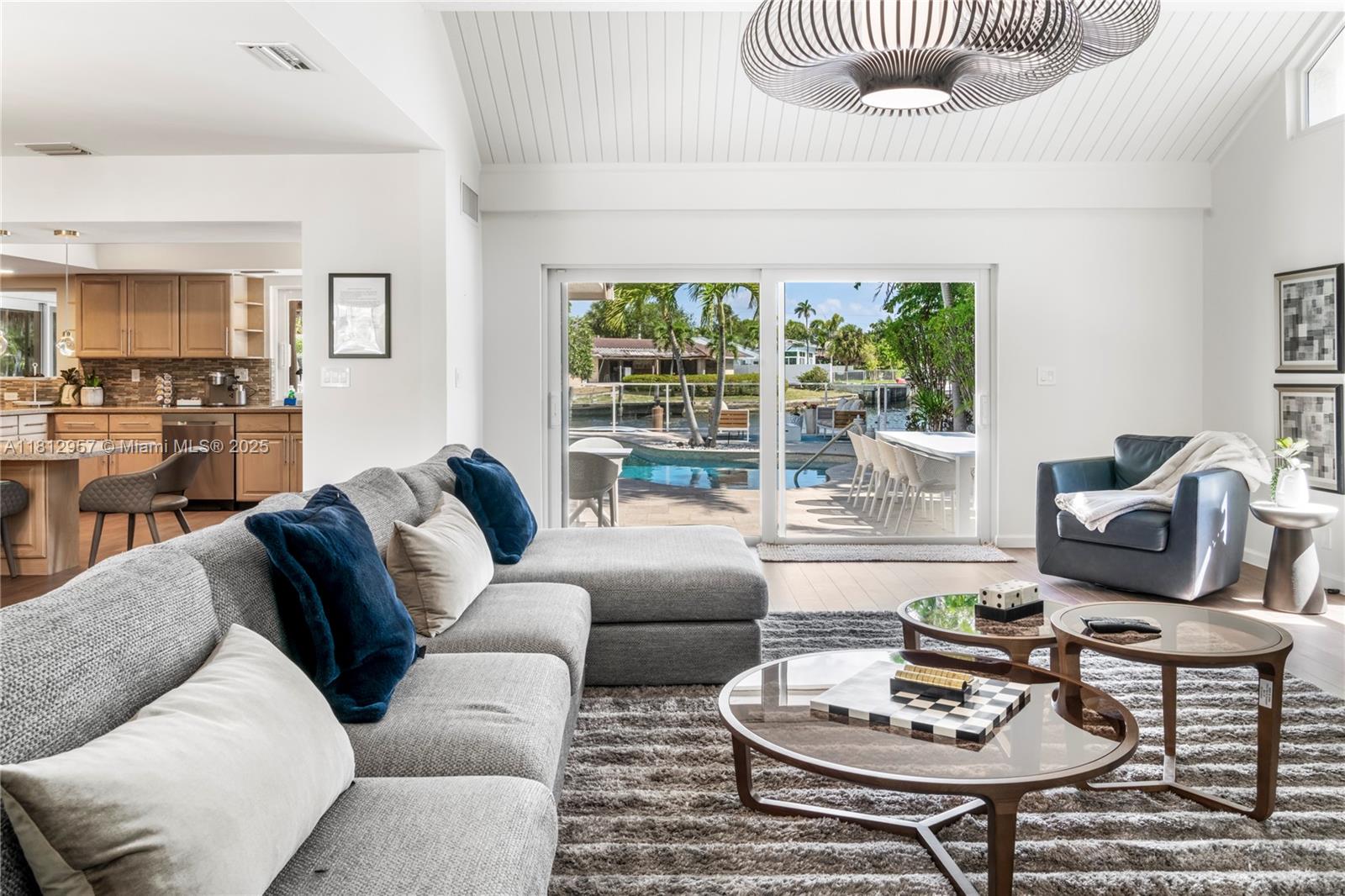 BAL HARBOUR - Residential Lease