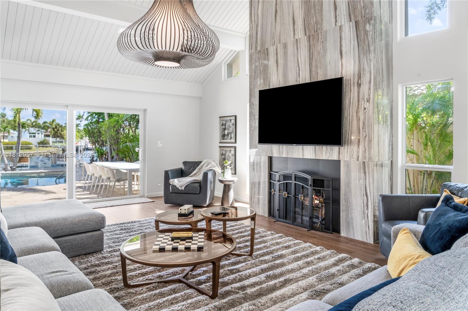 BAL HARBOUR - Residential Lease