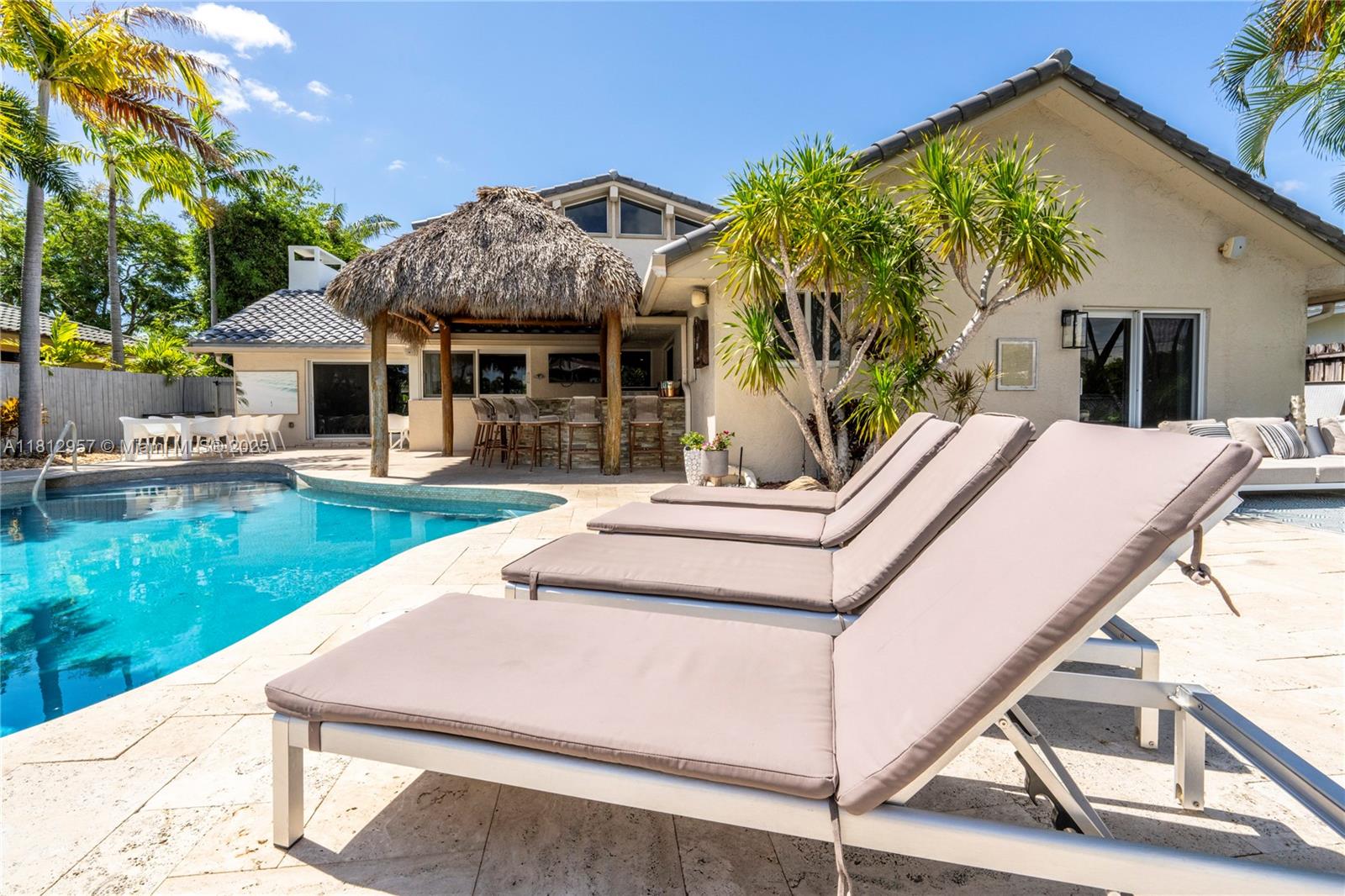 BAL HARBOUR - Residential Lease