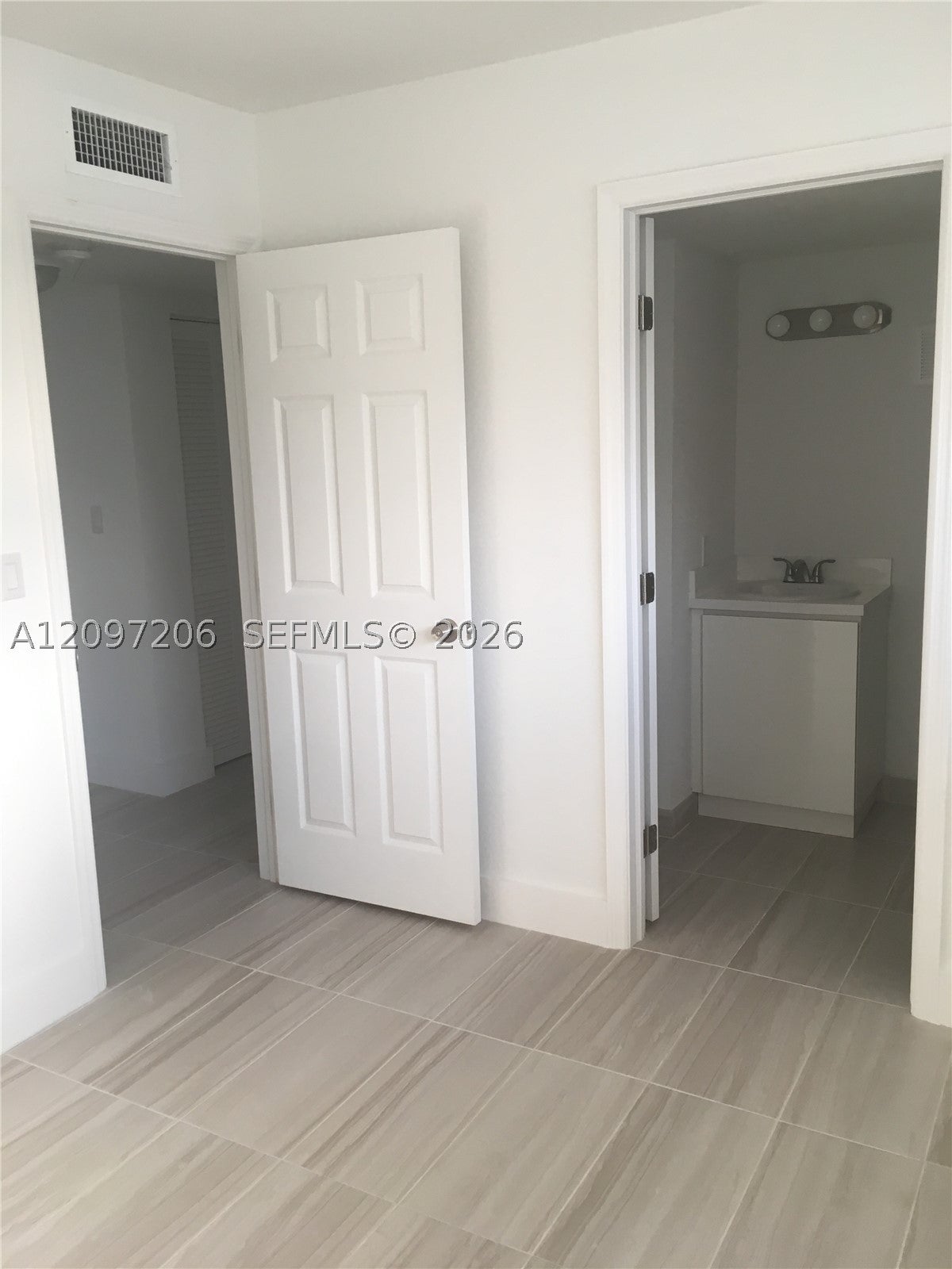 395 NE 21st St 304