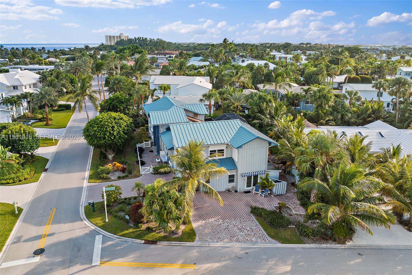 JUPITER INLET BEACH COLON - Residential