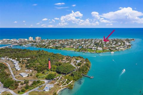 Photo of 219 Colony Rd, Jupiter Inlet Colony, FL 33469 (MLS # A11961018)