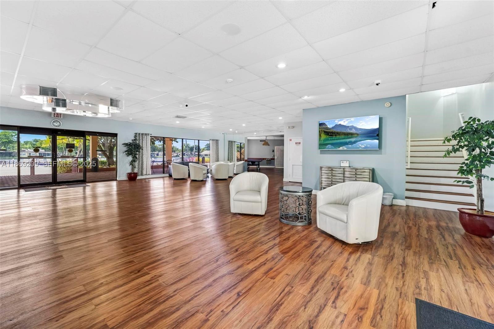 VILLAS AT CARRIAGE HILLS - Residential