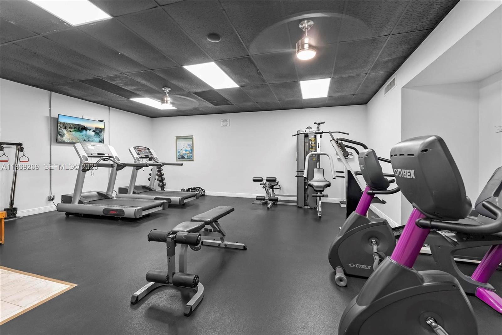 VILLAS AT CARRIAGE HILLS - Residential