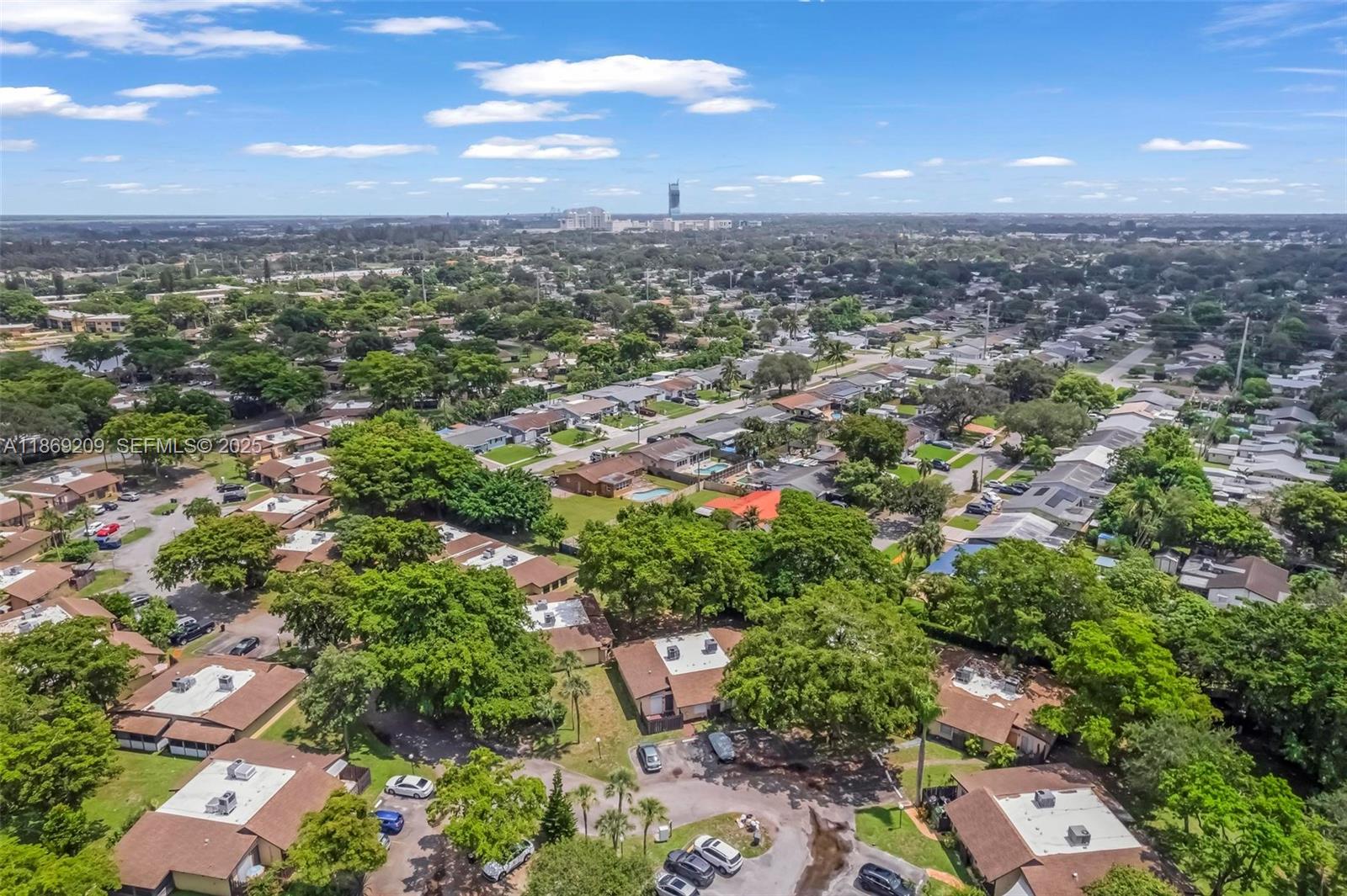 VILLAS AT CARRIAGE HILLS - Residential